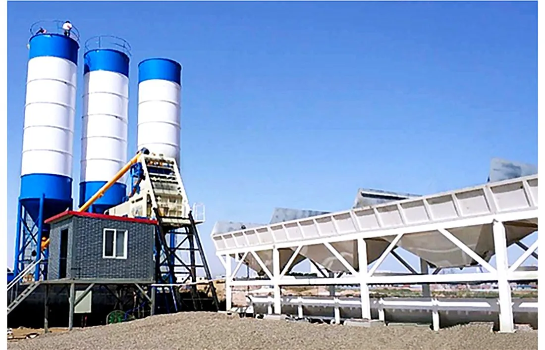 HZS75 plant with aggregate bins and silos